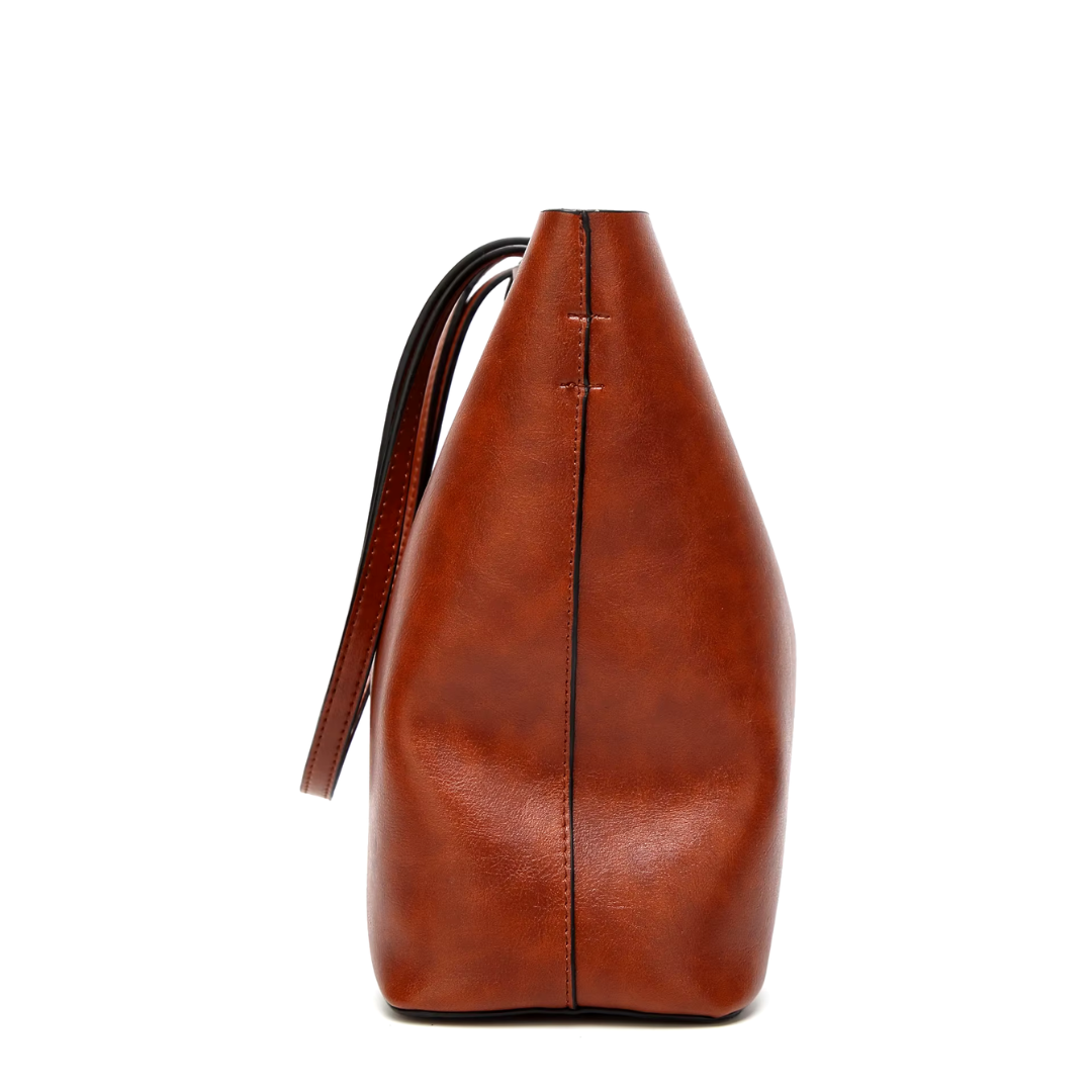 CELINA | ELEGANT & ROBUST LEATHER SHOULDER BAG