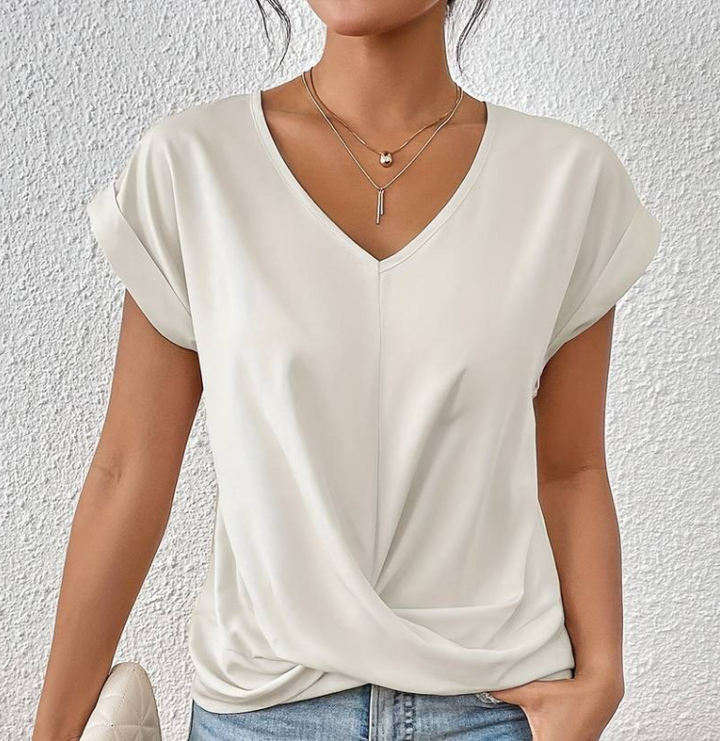 LUNA | THE PERFECT V-NECK TOP