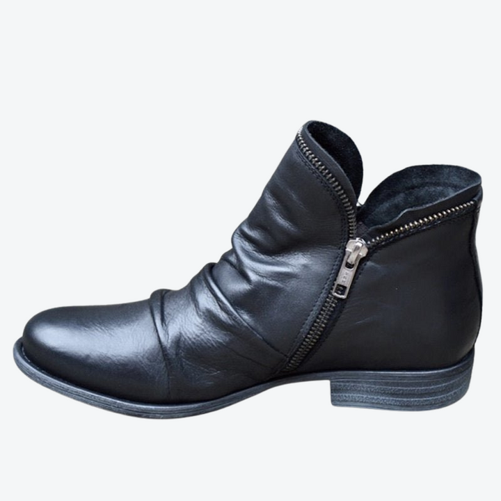 MAJA | ANKLE BOOTS WITH ZIP