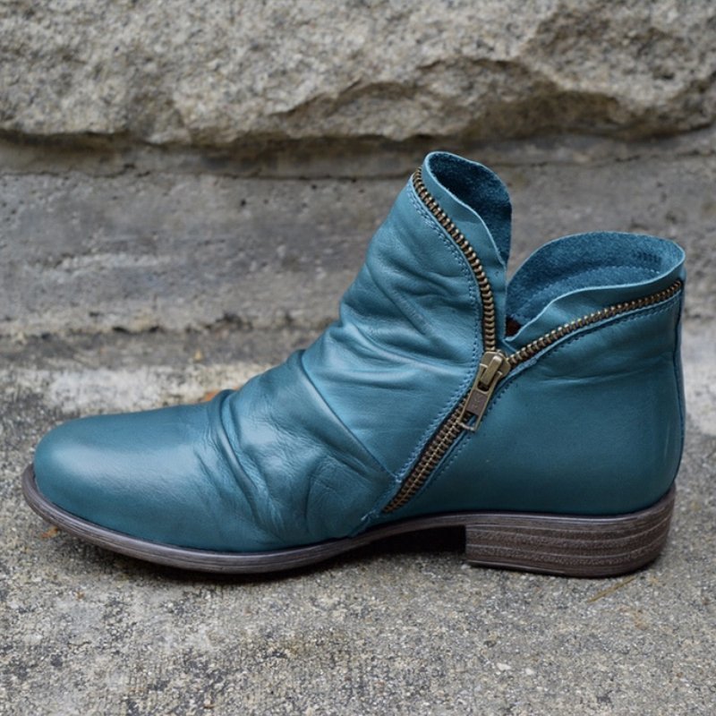 MAJA | ANKLE BOOTS WITH ZIP